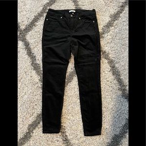 Good American Good Legs Crop - Black Velvet